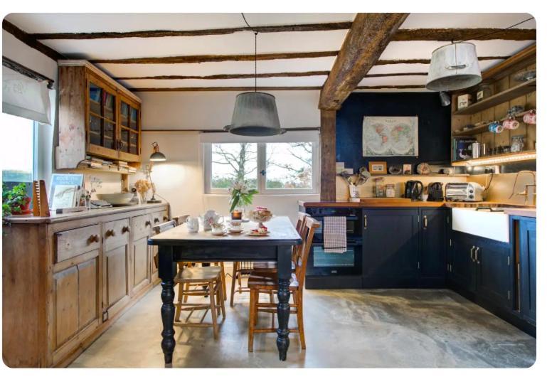 The Dairy, One Bedroom Cottage In A 15Th Century Farmhouse Parham Exterior photo